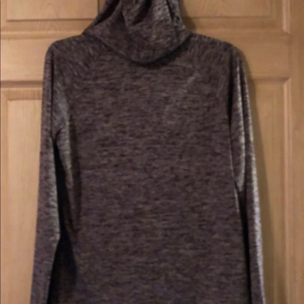 Under Armour hoodie Med - Picture 3 of 4